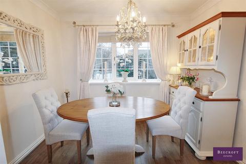 17 Old House Close, Hemingfield, Barnsley, S73 0QS