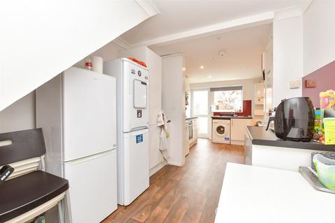 175 Maplehurst Road, Chichester, PO19 6XJ