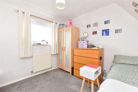 175 Maplehurst Road, Chichester, PO19 6XJ