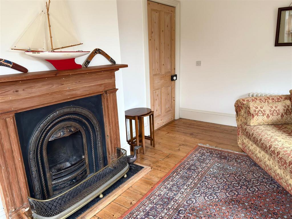 FIREPLACE.jpg