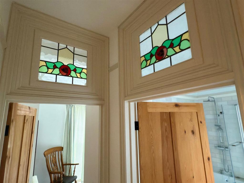 DOUBLE STAIN GLASS FEATURE.jpg