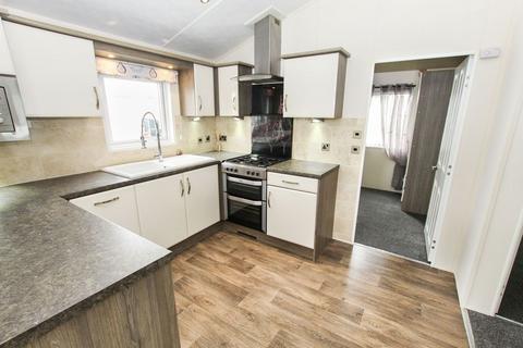 2 bedroom bungalow for sale, Delta Superior Lodge -Sheerness Holiday Park