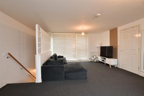 1 bedroom flat for sale, Loftus Road, Barking, Essex