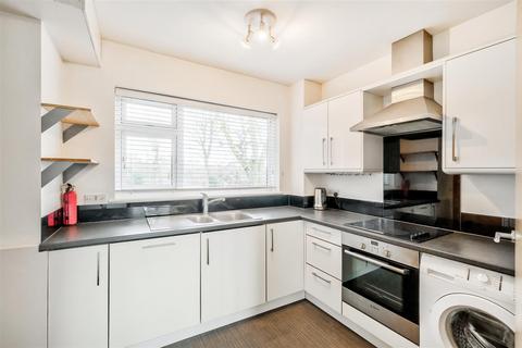 2 bedroom flat for sale, New Wanstead, Wanstead