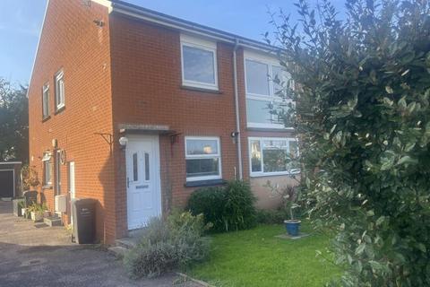 2 bedroom apartment to rent, Hillview Road, Somerset TA24