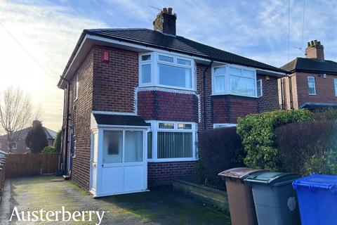 2 bedroom semi-detached house for sale, Colindene Grove, Stoke-On-Trent ST4