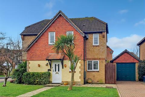 3 bedroom detached house for sale, Cowdray Drive, Rustington BN16