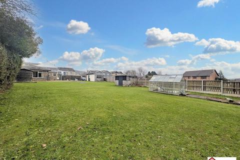 3 bedroom detached house for sale, Plas Road, Pontardawe, Swansea, City And County of Swansea. SA8 3HD