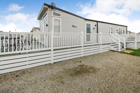 2 bedroom bungalow for sale, Willerby Vouge Lodge -Sheerness Holiday Park