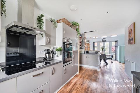 4 bedroom detached house for sale, Willstock Way, Bridgwater TA5