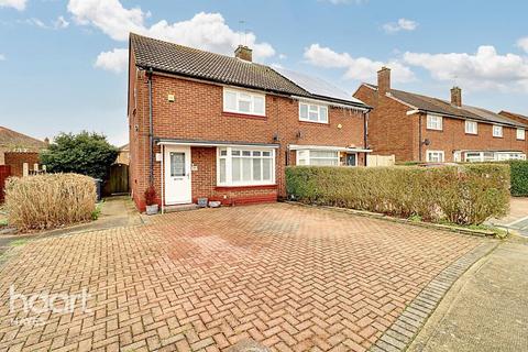 3 bedroom semi-detached house for sale, Attlee Road, Hayes