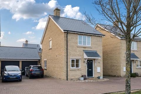 3 bedroom link detached house for sale, Swinbrook Park,  Carterton,  Oxfordshire,  OX18