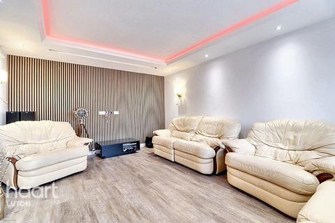 undefined, Rookery Drive, Luton