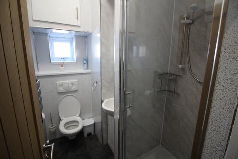 1 bedroom flat to rent, Hornby Street, Bury, BL9