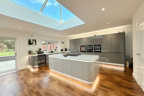 5 bedroom semi-detached house for sale, Kineton Green Road, Solihull