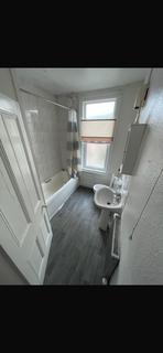 2 bedroom terraced house to rent, Ashton Grove, Leeds LS8