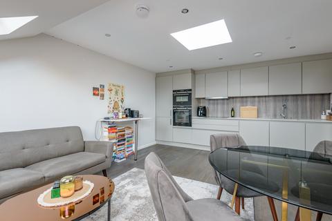 3 bedroom flat for sale, 100/7 Thirlestane Road, Marchmont, Edinburgh, EH9 1AS