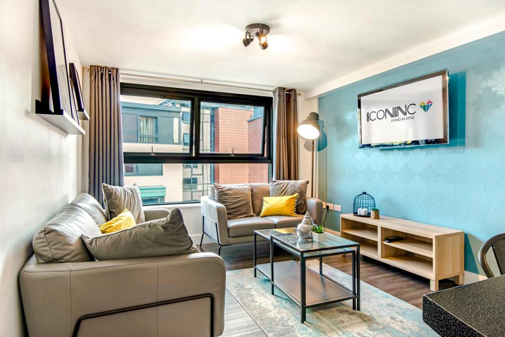 House in Leeds, Little Woodhouse, Burley - View 2