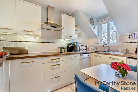 2 bedroom apartment for sale, Heron Place, Nurseries Road, Kidlington, OX5 1FU
