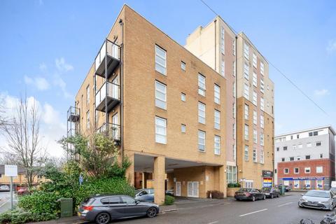 2 bedroom flat for sale, Slough,  Berkshire,  SL1