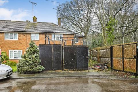 2 bedroom end of terrace house for sale, 10 Saxon Close, Brentwood, Essex, CM13 2EU