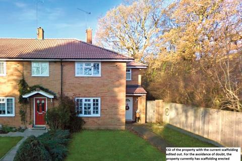 2 bedroom end of terrace house for sale, 10 Saxon Close, Brentwood, Essex, CM13 2EU