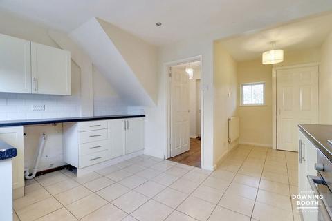 24 Broom Covert Road, Lichfield, WS14 9QU