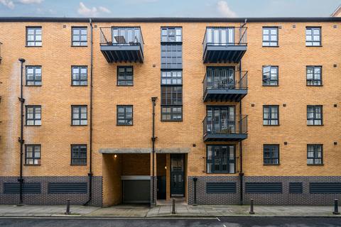 1 bedroom apartment for sale, Gainsford Street, London, SE1