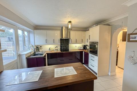 9 Atherstone Close, Belmont, Hereford, HR2 7ZE