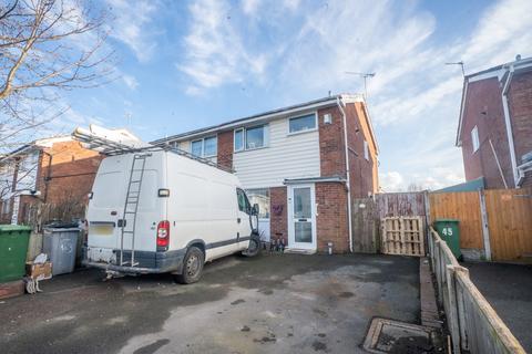 3 bedroom semi-detached house for sale, Amberley Avenue, Wirral CH46