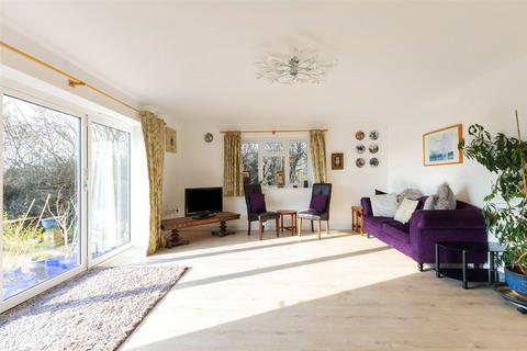 2 bedroom bungalow for sale, Station Road, Broadway, Worcestershire, WR12