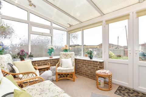 4 bedroom end of terrace house for sale, Lords Wood Lane, Chatham ME5