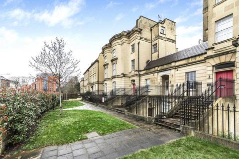 undefined, Kings Road, Reading