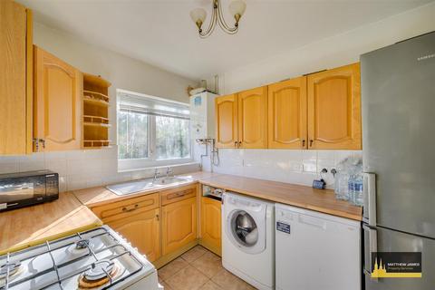 3 bedroom semi-detached house for sale, Nutbrook Avenue, Coventry *No Chain*