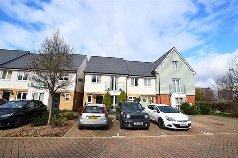 3 bedroom end of terrace house for sale, Appletree Way, Welwyn Garden City