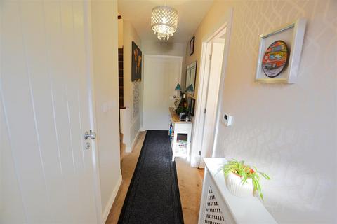 3 bedroom end of terrace house for sale, Appletree Way, Welwyn Garden City