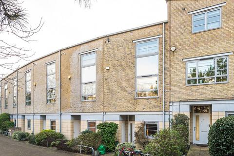 2 bedroom terraced house to rent, Heaven Tree Close, Canonbury, London, N1