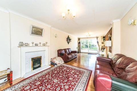 4 bedroom semi-detached house to rent, Whitley Wood Lane, Reading, Berkshire, RG2