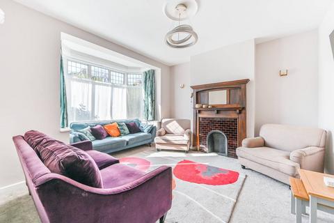 3 bedroom terraced house to rent, Craignish Avenue, Norbury, London, SW16