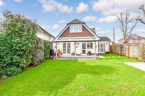 3 bedroom detached house for sale, Southleigh Road, Havant, Hampshire