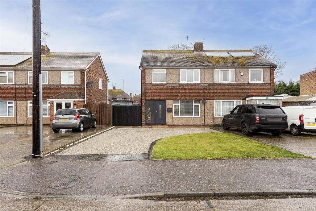 3 bedroom home for sale in Alicia Avenue Margate b