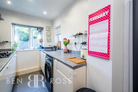 52 Station Road, Bamber Bridge, Preston, PR5 6QL