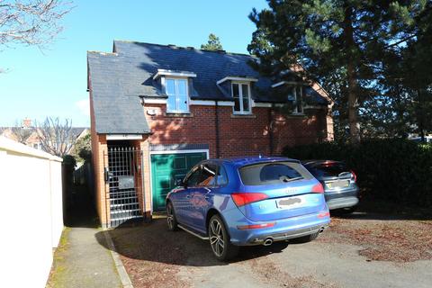 Marne Close, Warwick, CV34