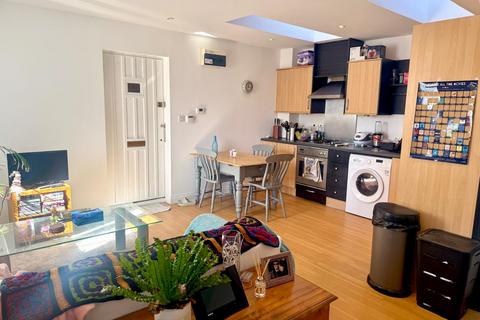 undefined, Marne Close, Warwick, CV34