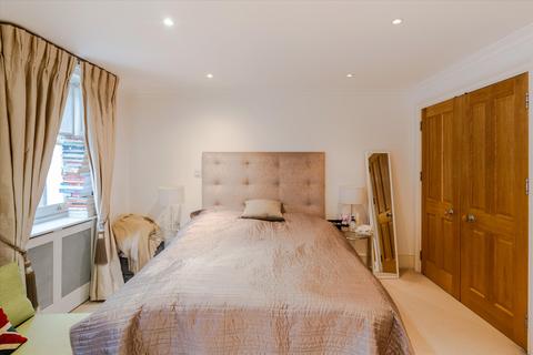 2 bedroom flat for sale, George Street, Marylebone, W1U.