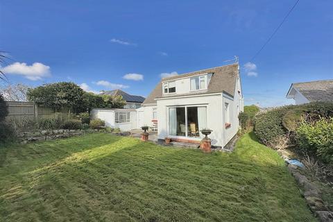 3 bedroom detached bungalow for sale, Northfield Drive, Truro