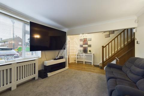 3 bedroom terraced house for sale, Fortin Way, South Ockendon, Essex, RM15 5NG