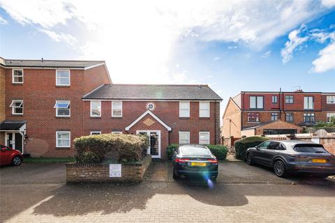 1 bedroom apartment to rent, Dovecote Gardens, London, SW14