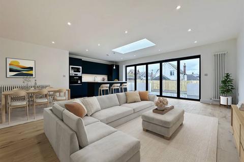 3 bedroom detached bungalow for sale, Albany Drive, Herne Bay