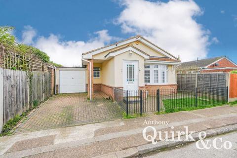 3 bedroom detached bungalow for sale, Thomas Drive, Canvey Island, SS8